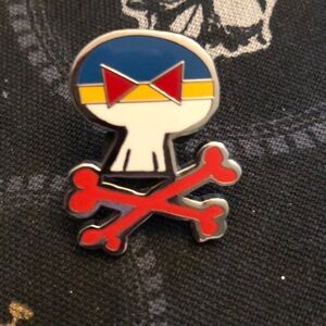 Authentic Disney Mickey pin. Each pin is $8 or 4 pins $25, additional pins $5.